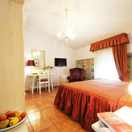 Antica San Leonardo 1554 Mini-hôtel *